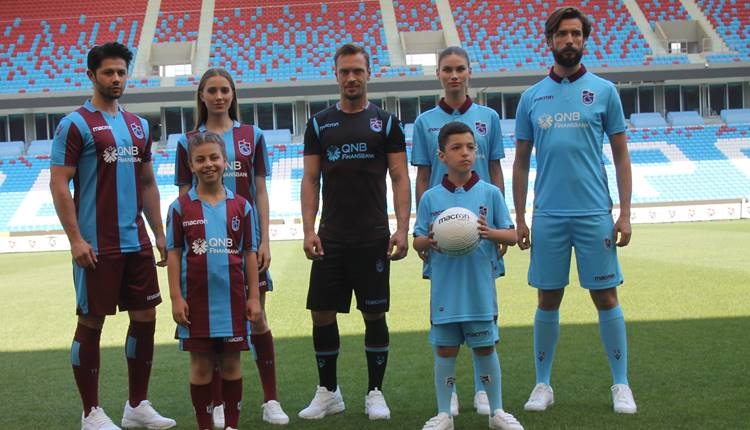 Trabzonspor yeni sezon formalarını tanıttı