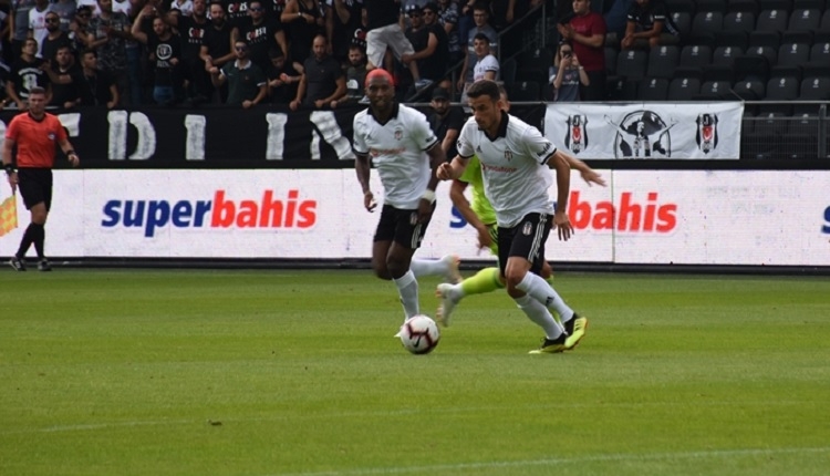 Beşiktaş - Reading hazırlık maçı CANLI izle (Beşiktaş - Reading hazırlık maçını şifresiz veren kanallar)