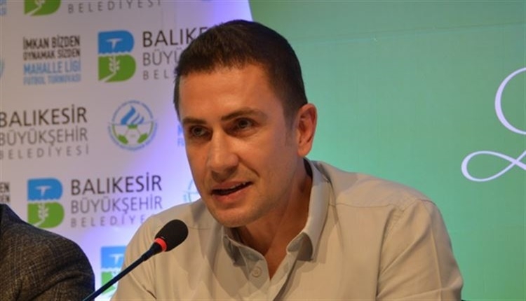 Emre Aşık: 