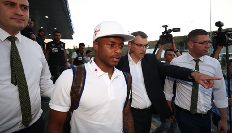 Fenerbahçe'nin yeni transferi Andre Ayew, İstanbul'da