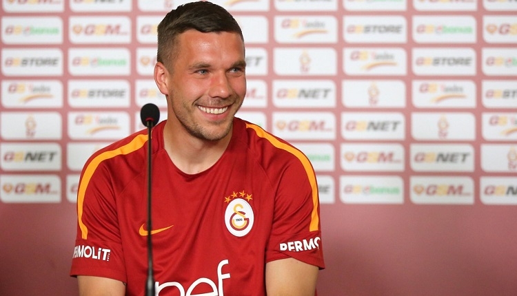GS Haber: Podolski'den Volkan Demirel'e olay gönderme