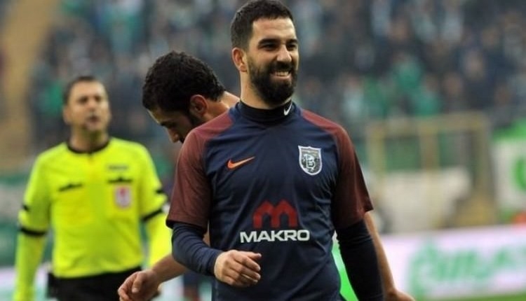 Başakşehir'de Arda Turan kadroya alınmadı