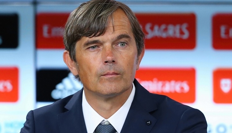 Cocu'dan Benfica maçı sonrası: 'Skor kötü değil'