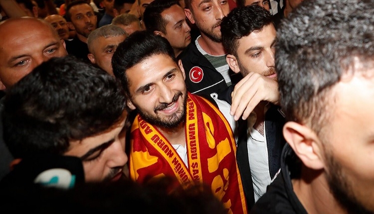 Emre Akbaba İstanbul'da! İşte ilk sözleri