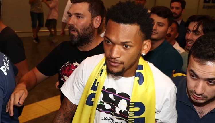 Fenerbahçe Jailson'un bonservisini KAP'a bildirdi