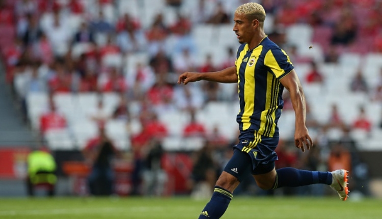 Fenerbahçe tribünlerinden Nabil Dirar'a tepki