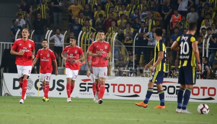 Fenerbahçe'nin en büyük hastalığı Benfica maçında da yaşandı