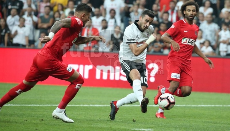 BJK Haber: Oğuzhan'a Antalyaspor maçında protesto