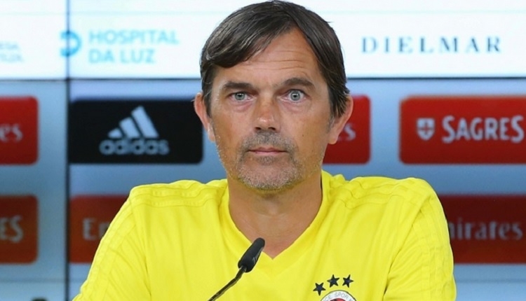 Cocu'dan Fenerbahçe'de bir ilk