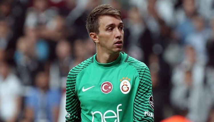 Muslera isyan etti: 'Ben takımımın hakkını savunamayacak mıyım?'