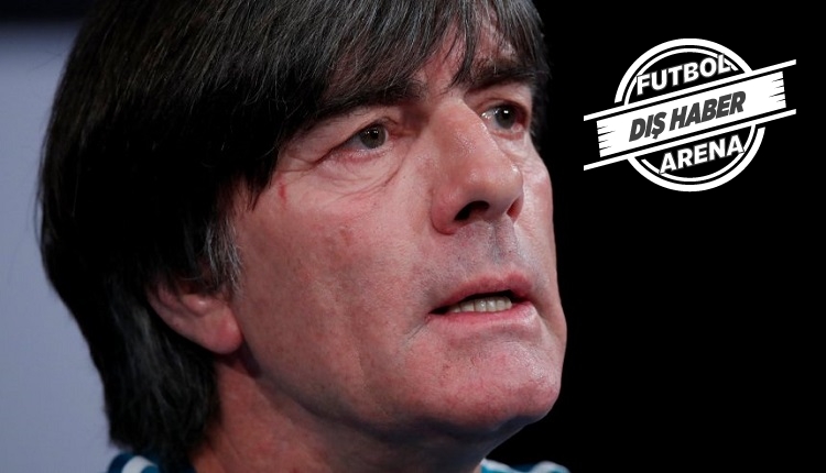 Almanya'da Joachim Löw topun ağzında