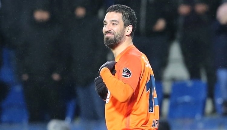 Arda Turan Berkay neden kavga etti? (Şarkıcı Berkay'ın eşi: Arda Turan bana asıldı)