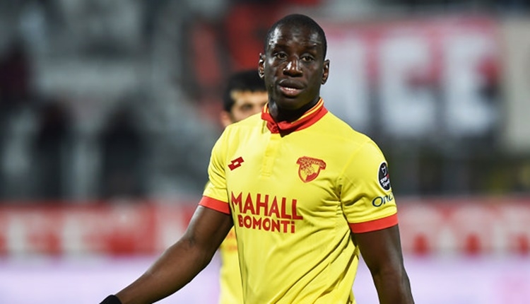 Demba Ba, Galatasaray maçına çıkmak istememiş