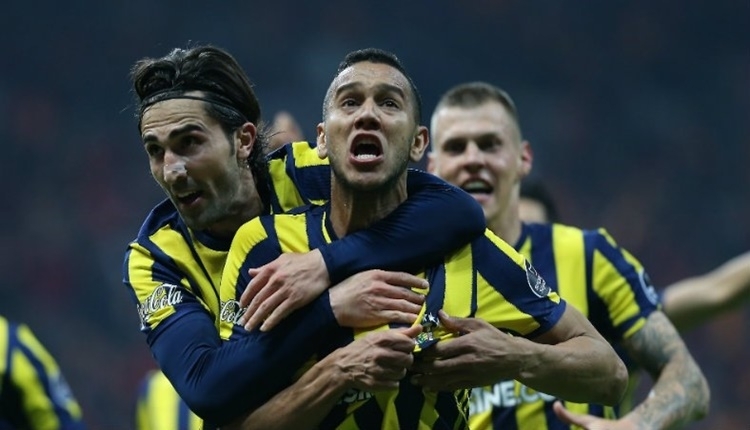 Josef de Souza'dan Fenerbahçe için flaş derbi paylaşımı