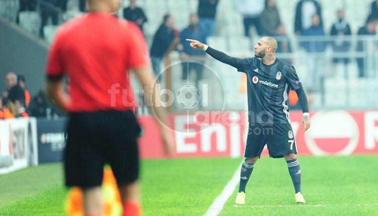 Quaresma Genk maçında Beşiktaş taraftarıyla tartıştı