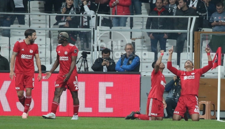 Beşiktaş, Vodafone Park'ta 4. kez yıkıldı