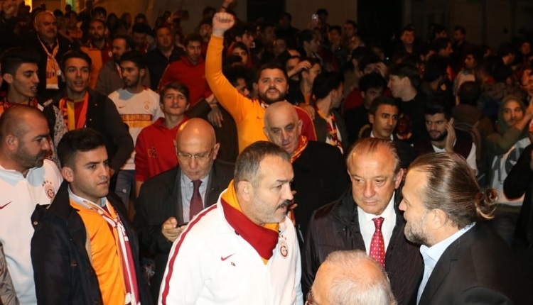 Galatasaray taraftarı ayaklandı: 'Yıldırım Demirören istifa!'