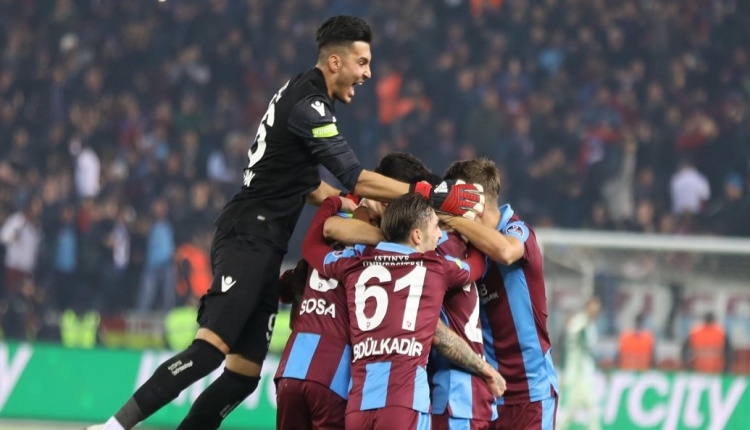 Trabzonspor 8 yıl aradan sonra Fenerbahçe'yi devirdi