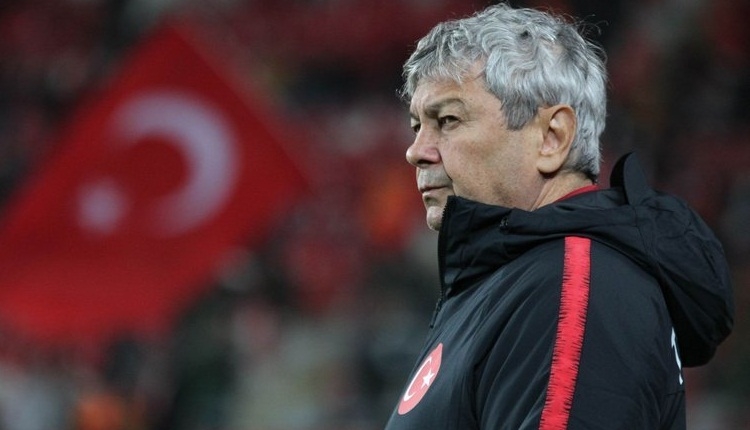 Türkiye'nin Ukrayna maçı 11'i açıklandı! Lucescu'dan Mert Müldür sürprizi