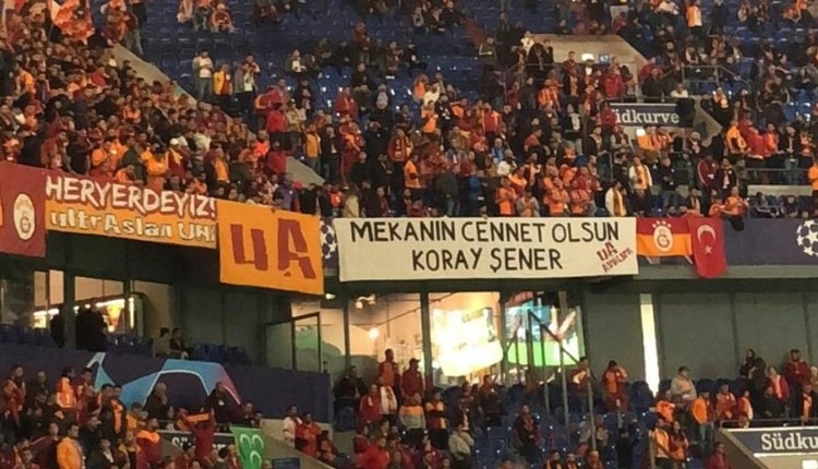 UltrAslan'dan Schalke maçında Koray Şener pankartı