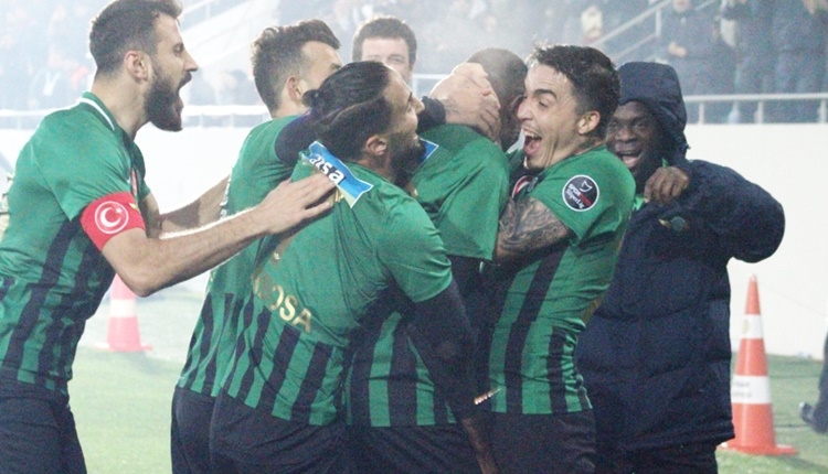 Akhisarspor 3 - 0 Fenerbahçe maçın özeti ve golleri