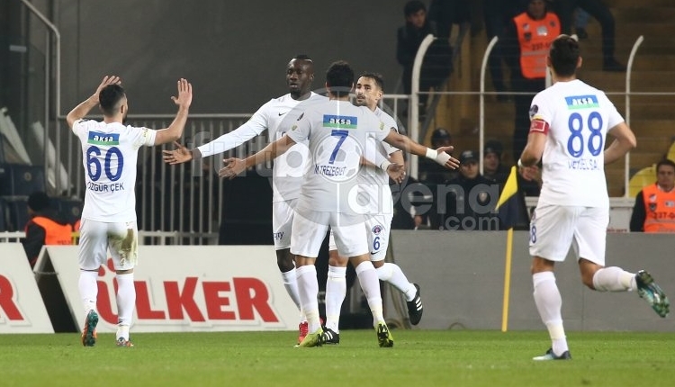 Diagne Fenerbahçe'ye de golünü attı (İZLE)