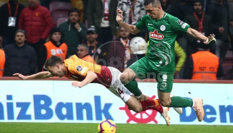 Galatasaray'dan 90. dakikada Ali Palabıyık'a penaltı isyanı