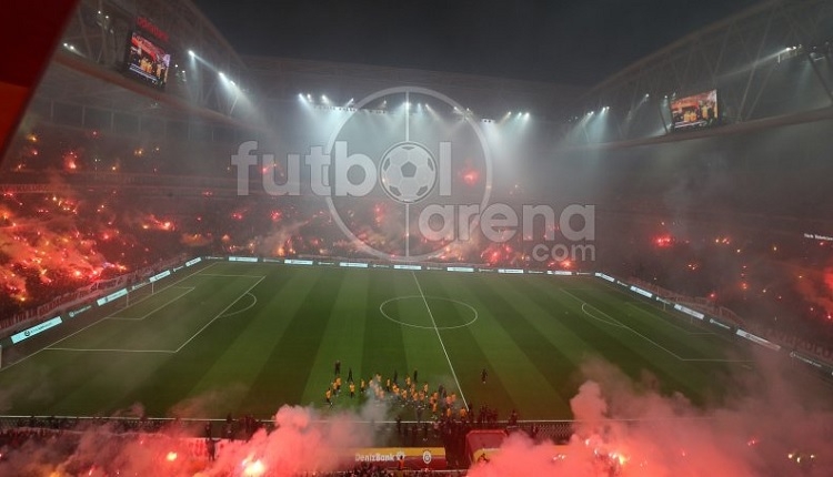 Galatasaray'dan Türk Telekom Stadı'nda dünya rekoru (40.541)