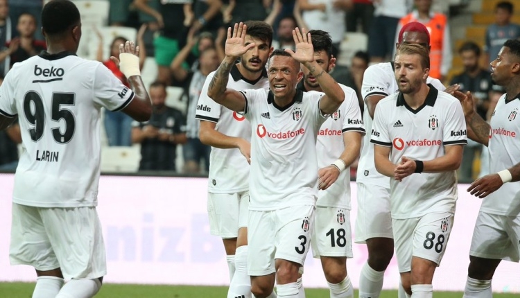 Beşiktaş, Kevin N'Koudou ve Jakub Holubek transferlerini gündemine aldı