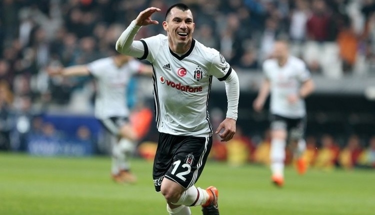 Beşiktaş'ta Gary Medel'in transfer olmak istediği takım