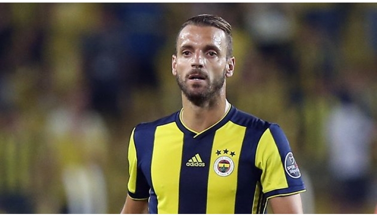 Fenerbahçe'de Roberto Soldado kaç maç ceza alacak?