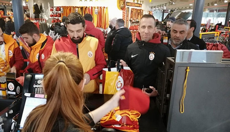 Galatasaray için gecenin tek tesellisi