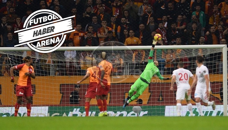 Muslera'dan Antalyaspor maçında gövde gösterisi