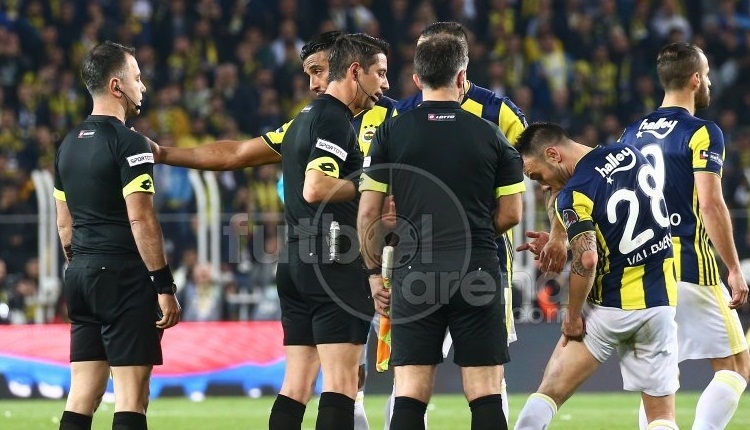 Derbi sonrası Süper Lig için yabancı hakem çağrısı! Olay sözler