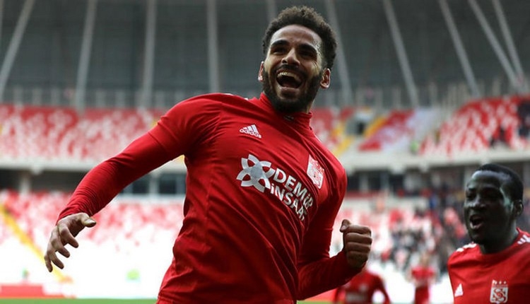 Galatasaray'a Douglas müjdesi! İlk görüşmenin sonucu