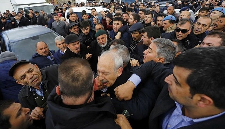 Kemal Kılıçdaroğlu saldırı İZLE (Kemal Kılıçdaroğlu tekme yumruk saldırı anı net görüntüler)