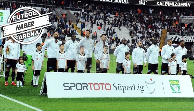 Beşiktaş tribünleri ikiye bölündü: 'Yönetim istifa!'