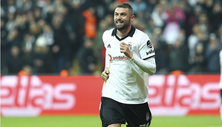 Beşiktaş'ta Burak Yılmaz'dan Adriano'ya veda