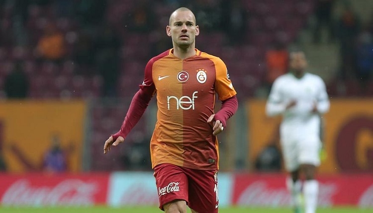 Wesley Sneijder Galatasaray - Başakşehir maçında İstanbul'da