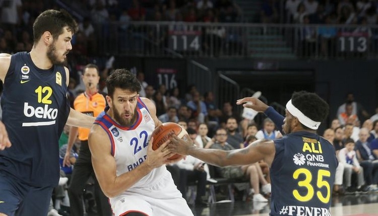 Fenerbahçeli taraftarlar, Anadolu Efes maçına girecek mi?