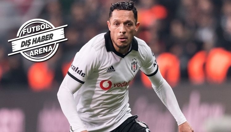 Beşiktaş Transfer Haberleri: Adriano'ya 2 transfer talibi daha! 'Görüşüyoruz'