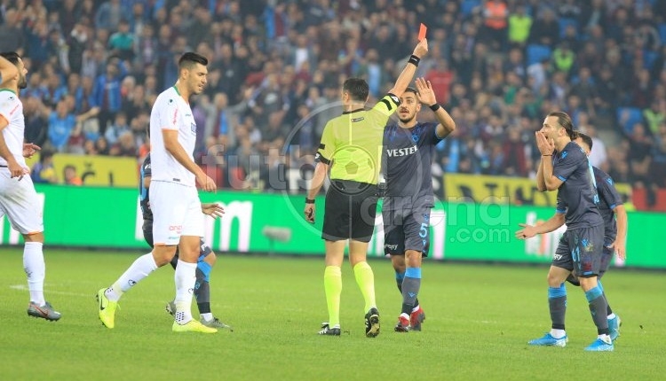 Abdulkadir Parmak ve Mauricio Isla'nın cezası açıklandı