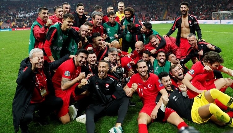 Milli Takım'da 9 futbolcu kadrodan çıkarıldı