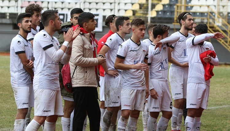 Manisaspor amatöre düştü! Futbolcular gözyaşlarını tutamadı