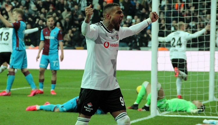 Beşiktaş'ta Boateng ve Jeremain Lens ülkeden ayrıldı