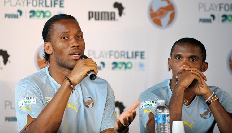 Drogba ve Eto'o'dan skandal sözlere tepki