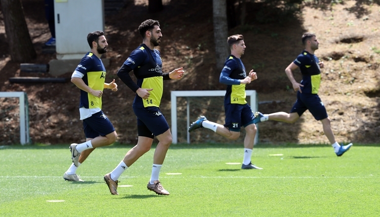 Fenerbahçe'de yeni koronavirüs vakası! Resmi açıklama