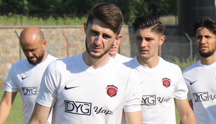Ismail Yuksek Kimdir Kac Yasinda Ismail Yuksek Nasil Bir Futbolcu Ismail Yuksek Nerede Oynuyor