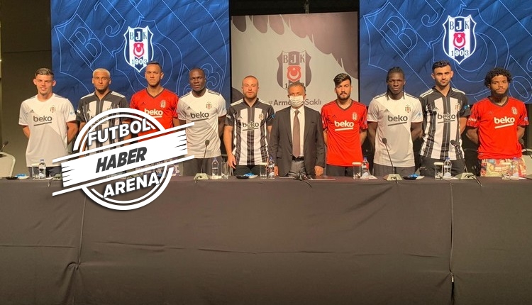 Beşiktaş'ta yeni transferler için imza töreni