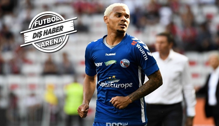 Galatasaray'ın ilgilendiği sağ bek Kenny Lala